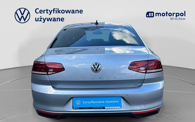 Volkswagen Passat cena 94900 przebieg: 91357, rok produkcji 2019 z Sępólno Krajeńskie małe 466